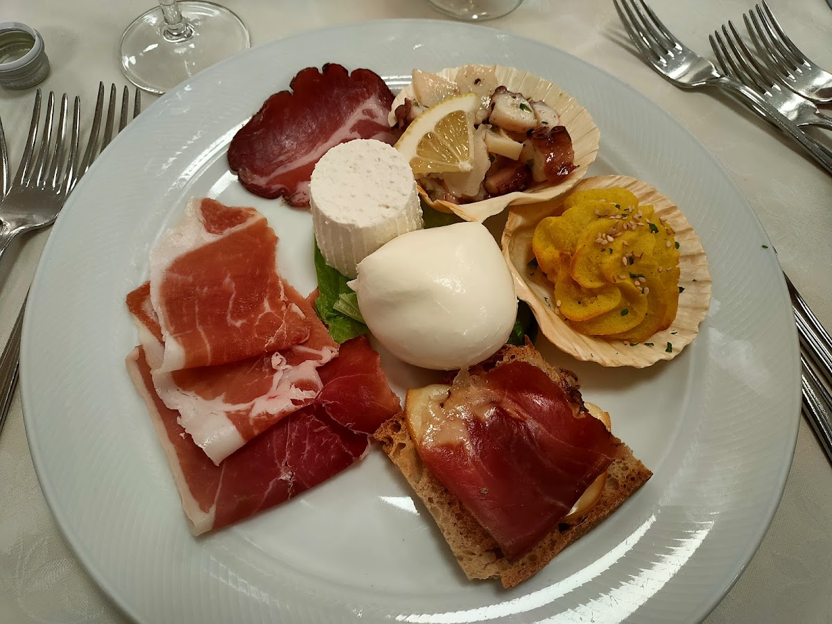 Ristorante-Pizzeria-La Vigna-Roccadaspide-Provincia Di Salerno-2